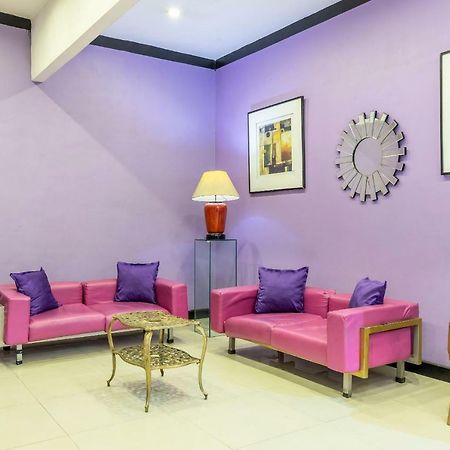 New York Hotel Miami Quezon City Exterior photo